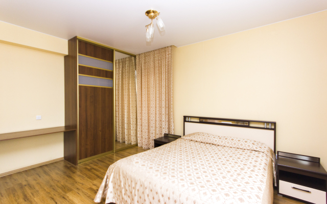 Апартаменты на Мельничной 83к4