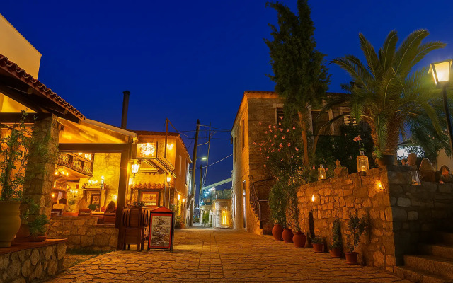 Отель Gloria luxury suites