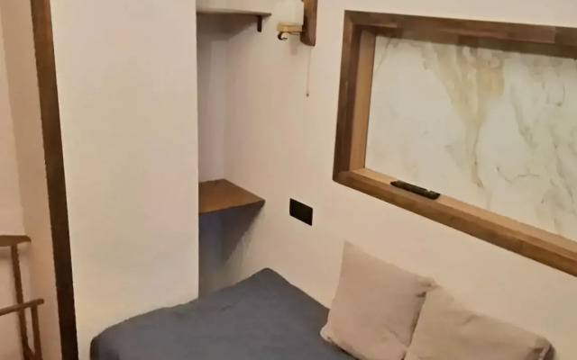 Ryadom s Morem i Vokzalom Flat