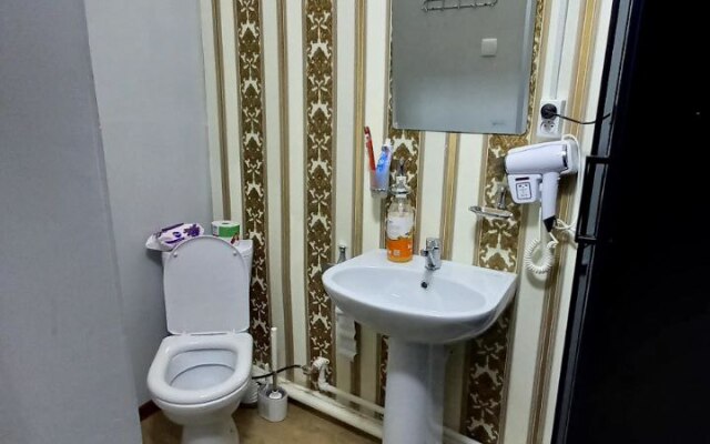 Uyut Hotel