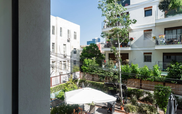 Blueground at Florentine Garden view Quiet ID78 Apartments