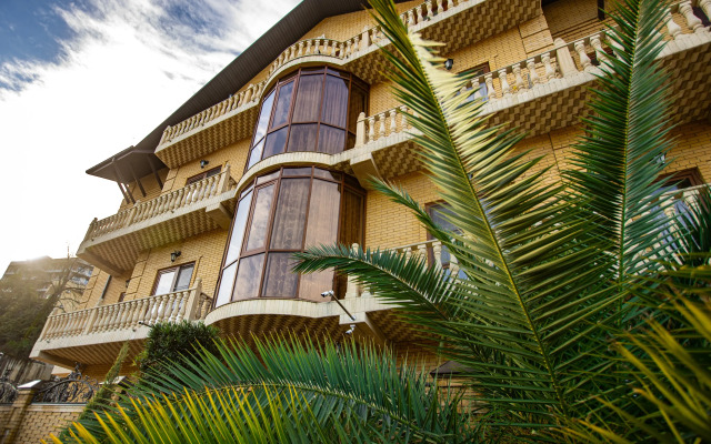Zolotaya Podkova Guest House