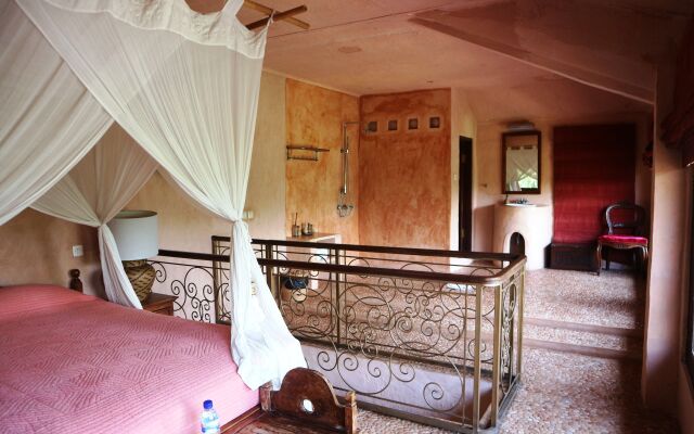 La Taverna Suites Hotels