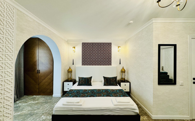 Istoriya Hotel