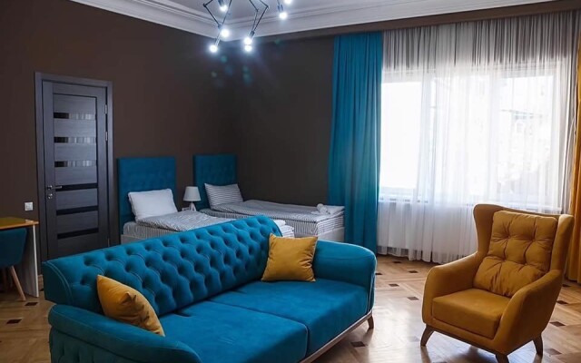 DanaEVA Hotel