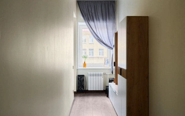 Dvukhkomnatnaya V Tsentre Sankt-Peterburga Dlya 8 Gostey Flat