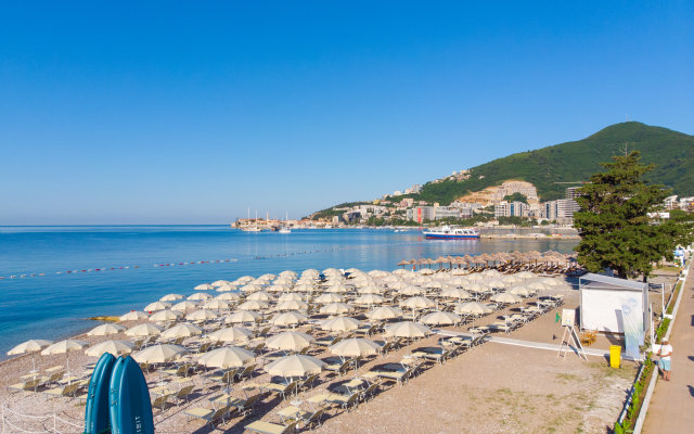 Slovenska Plaza Resort 4 Hotel