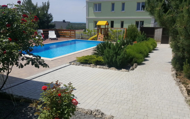 Kaplya Yantarya Guest House