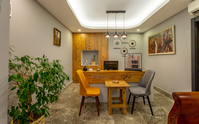 Der Inn Hotel