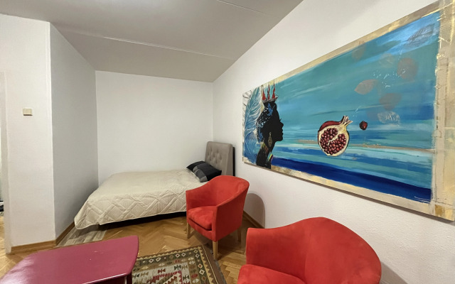 Квартира м. Смоленская — Квартира-атиха у Арбата