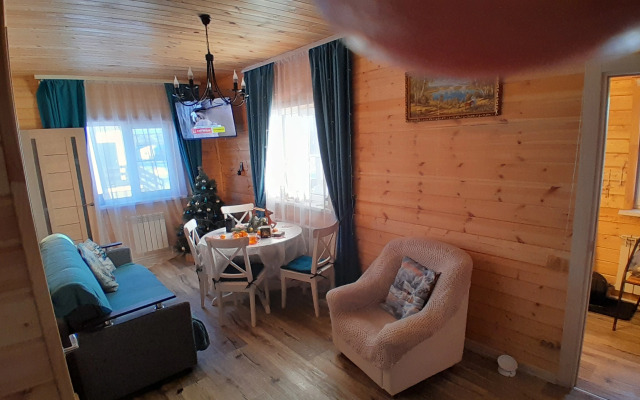 Частный дом возле Источника Архангела Михаила