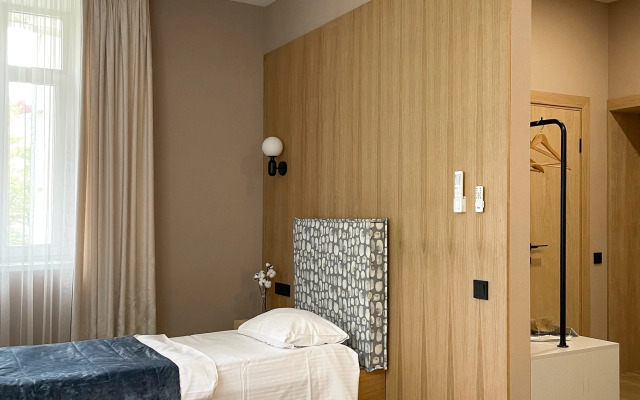 Отель Лес Георга