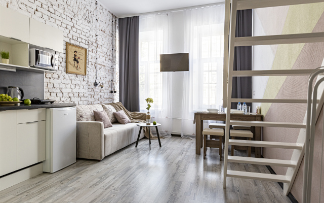 Комфортные 4х местные апартаменты с видом на канал Грибоедова