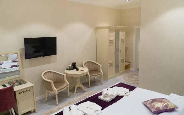 Silk Road Empire Hotel
