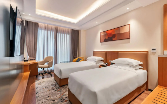 Bamus Sarovar Portico Hotel