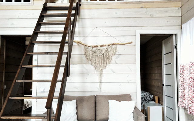 Частный дом Чёрный домик у озера Отрадное