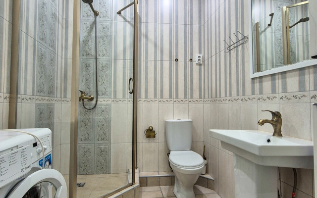 Квартира на Белорусском переулке, 1