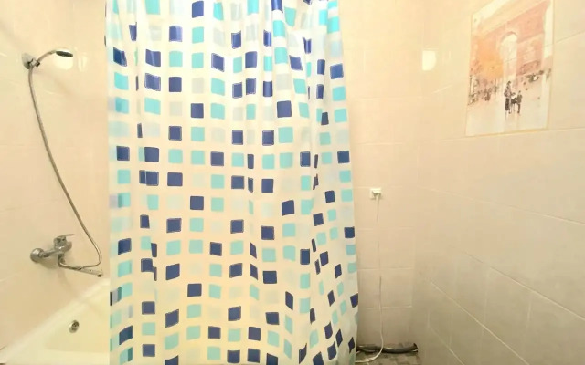 Апартаменты на Пилотов 5