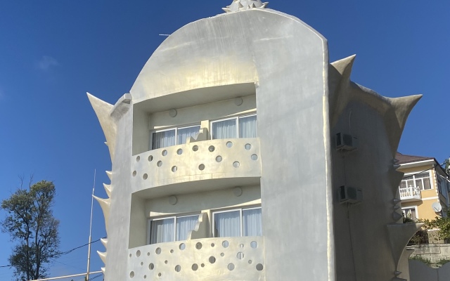 Seashell Apartments