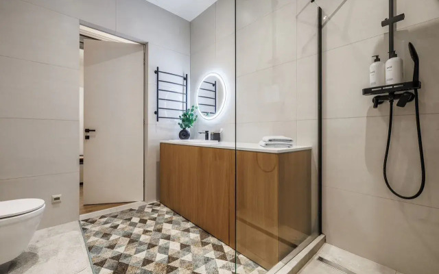 Na 1m Krasnogvardeyskom proyezde 22s1 Apartments
