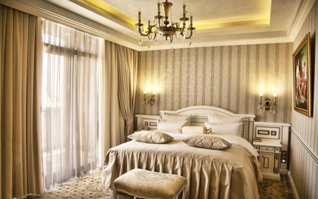 Multi Grand Pharaon Hotel