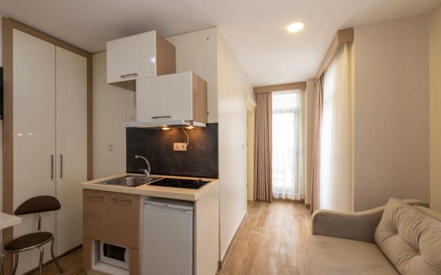 Отель Taksim Peri Suite