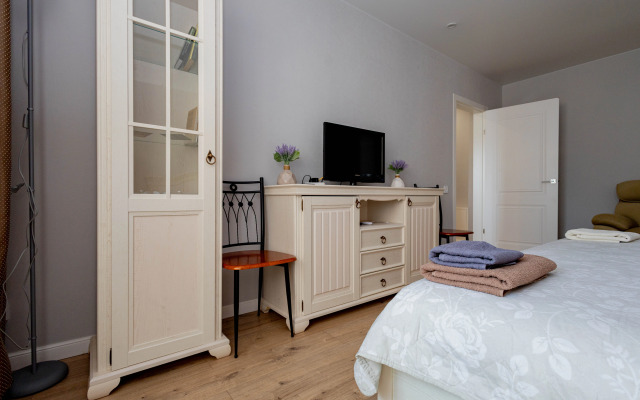 Provans Apartments
