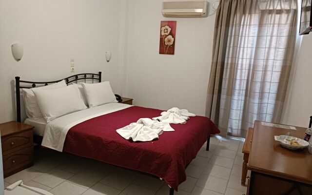 Отель Serifos Beach