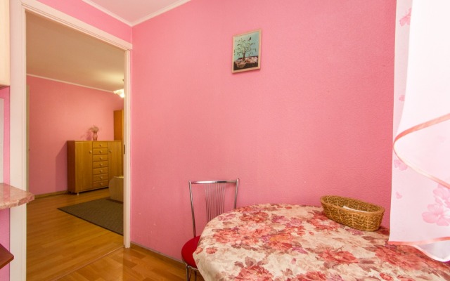 Na Shevchenko 1 Apartments