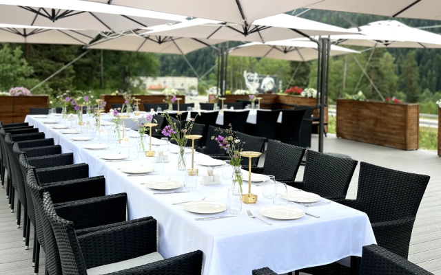 Premium Village Arkhyz Hotel