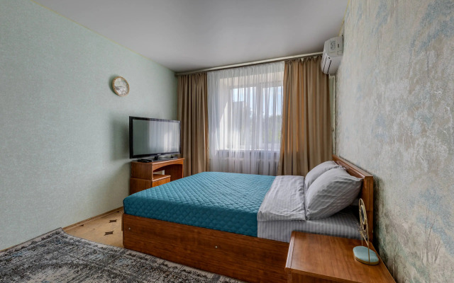 3-K po Priyatnoy Tsene Ryadom s Naberezhnoy Flat