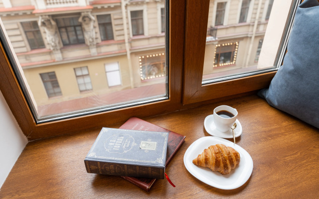 Квартира Евро-двухкомнатная с видом на Столярный переулок №3