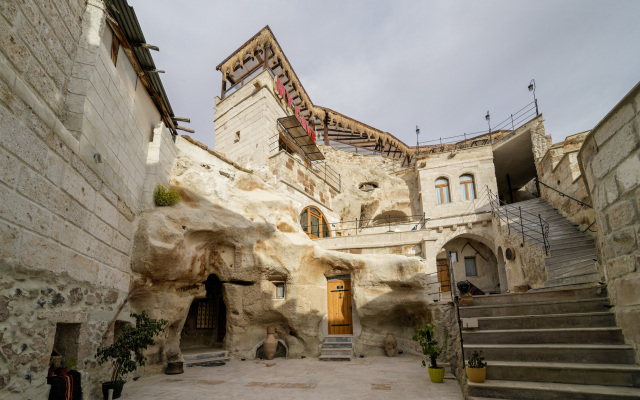 My Cave Suites