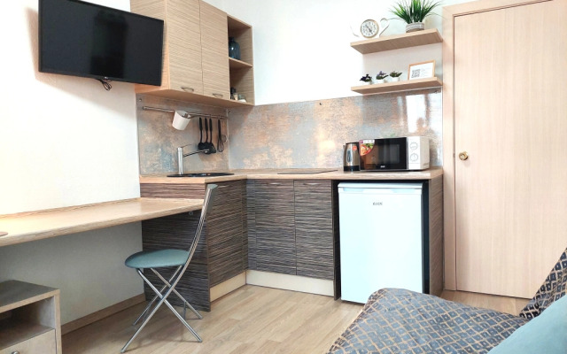 Три квартиры на Сахарова 1