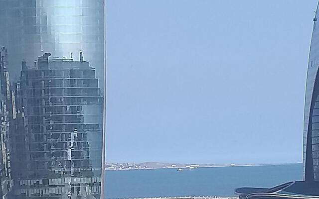 Kvartira V Tsentre G.baku, S Vidom Na More! Apartments
