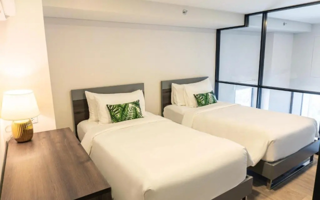 Отель Ramada By Wyndham Bangkok Sukhumvit 87