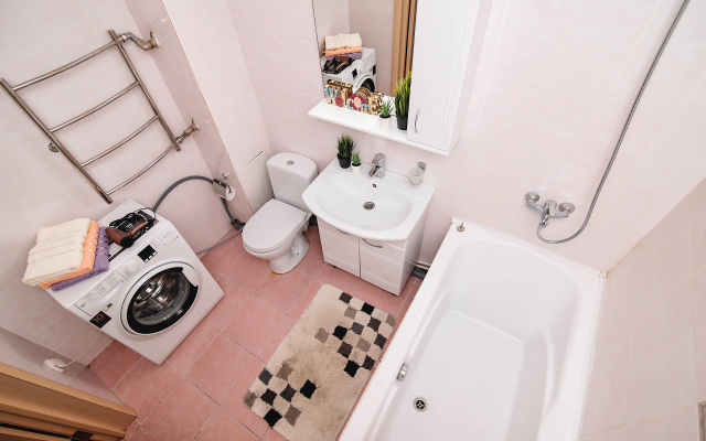 Апартаменты на Высоковольтной 39к1