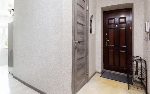 3-Kh Komnatnaya u Zh/d Vokzala Flat