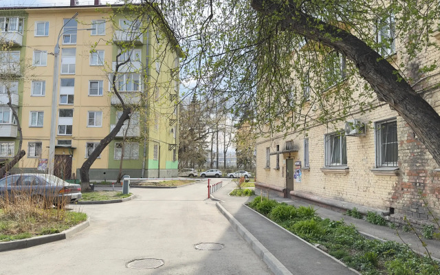 Na SHaposhnikova Apartments