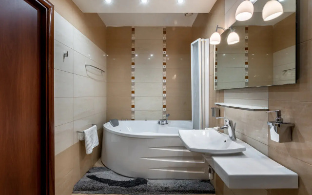 Апартаменты БонАпарт 2-х комнатные с джакузи на Студенческой 42