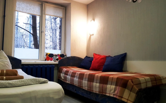 KvartiriS Na Oktyabr'skom Pole Apartments