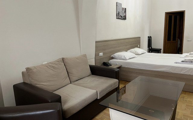 Olive Hotel