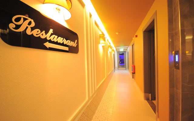 Mic Royal Hotel