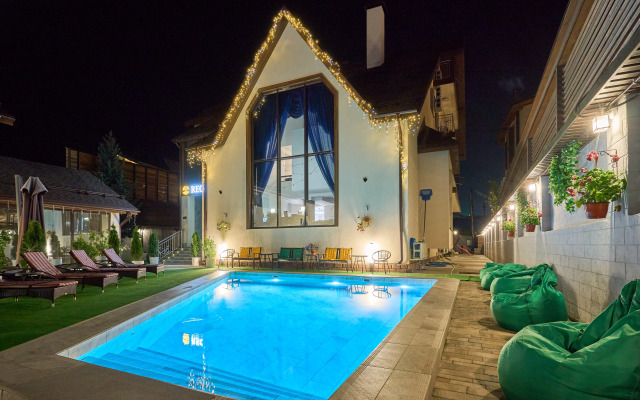 Hotel Astra De Rosa