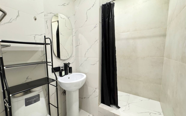 Апартаменты Студия с Евроремонтом на Третьей Просеке 94Г