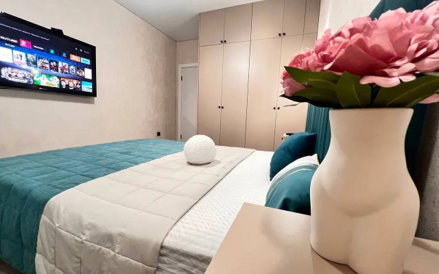 V Tsentre Goroda Zhk Levoberezhye Flat