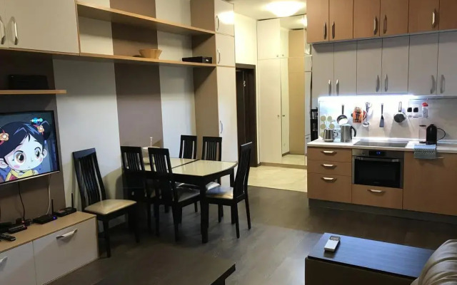 Feniks Apartments