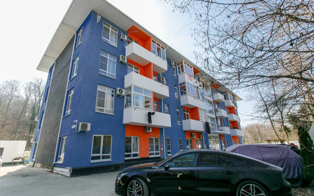 Lazurnaya Dolina 85b Flat