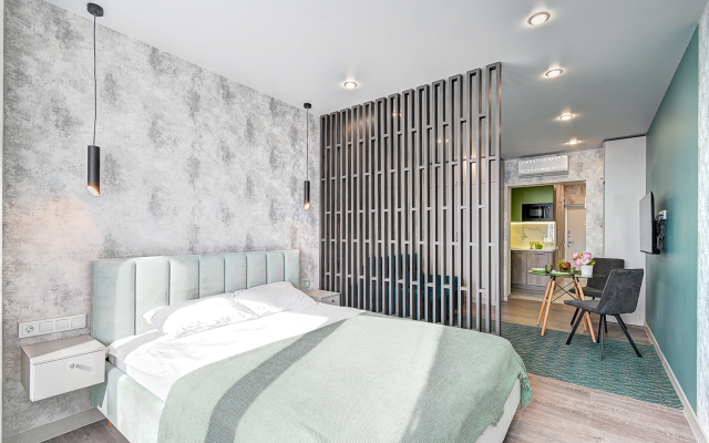 Uyutnye Morskaya Simfonya-2 s vannoj, vidom na more, bassejnom na territorii Apartament