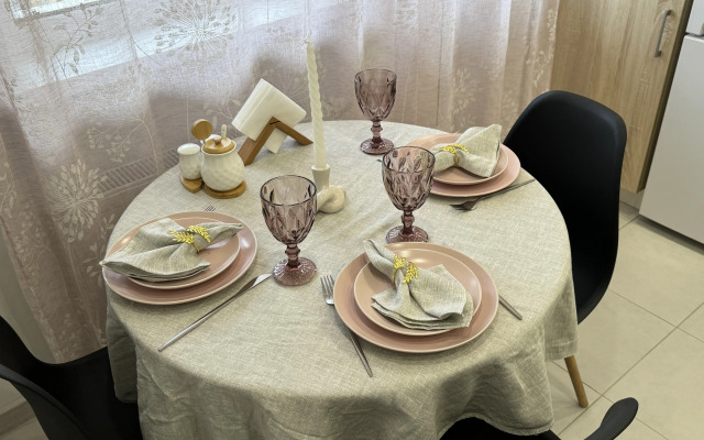 Dvuhkomatnaya Okolo "Megi" Na Prospekte Pobedy 139ak2 Flat